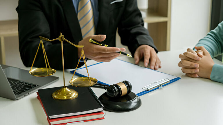Lawyer Jobs in Canada With Free Visa Sponsorship | Eligibility + Application