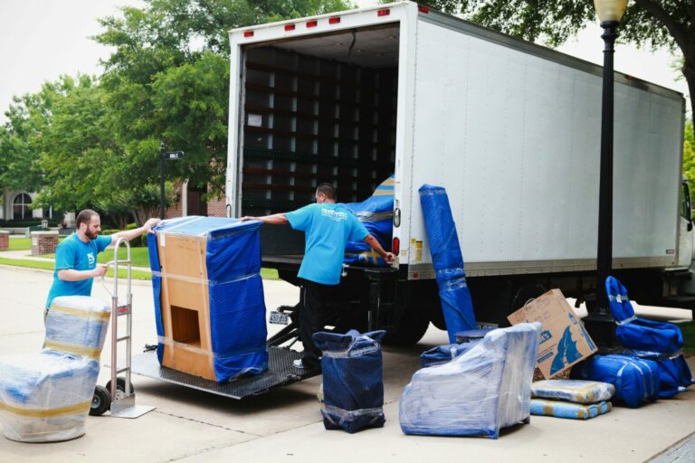 Movers Jobs in Canada With Free Visa Sponsorship | Eligibility + Application