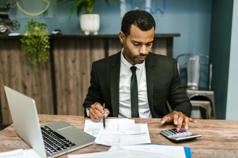 Accountant Jobs in Canada With Free Visa Sponsorship | Eligibility + Application